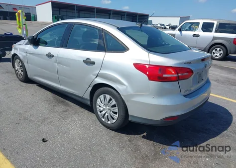 2016 Ford Focus S from USA, damaged, VIN 1FADP3E20GL210251